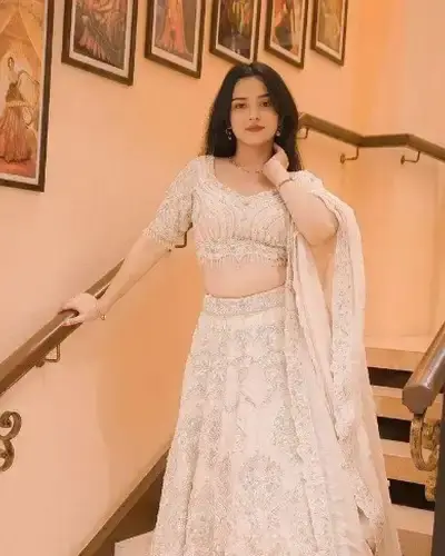 Escort Janjgir-Champa